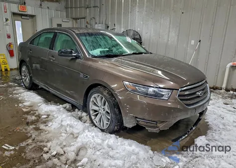 2015 Ford Taurus Limited z USA, uszkodzony, nr VIN 1FAHP2F84FG119151